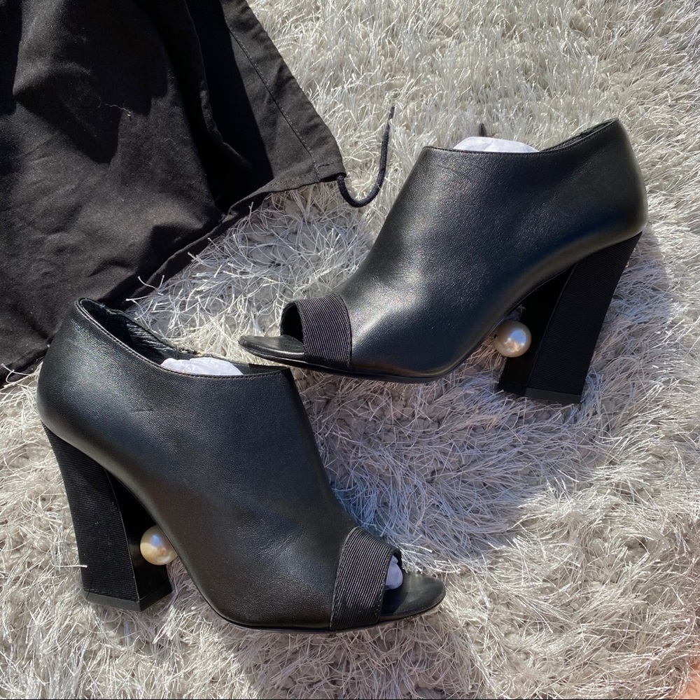 CHANEL OPEN TOE HEELS WITH PEARLS